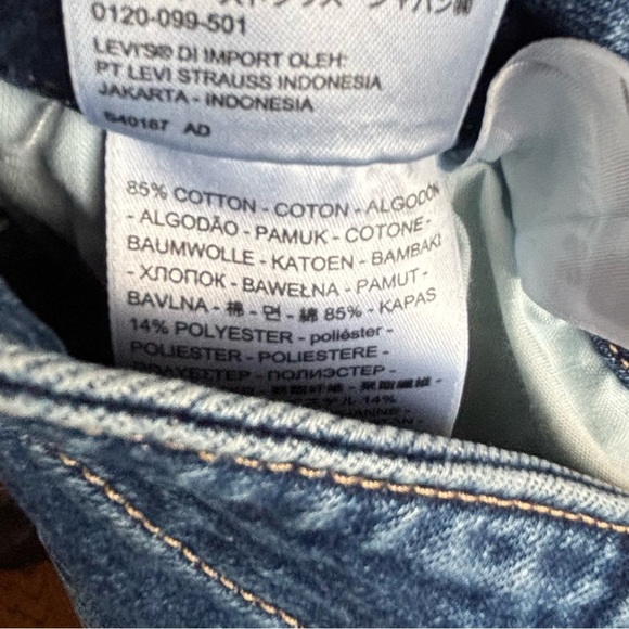 Levi’s High-Waisted Tapered Jeans - Picture 7 of 10